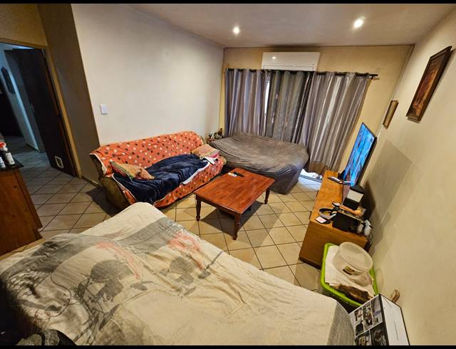 3 BEDROOM APARTMENT FOR SALE IN SAFARI GARDENS